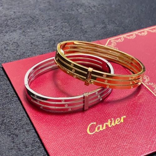 No.91683    Cartier Narrow edition slim and medium-sized bracelet Imported precision color preservation 18k 2024/12/7