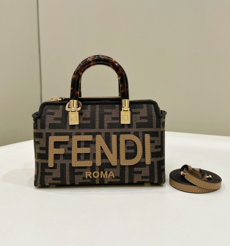 No.59082 8612a 18*8*12cm mini 83315B68 by the way boston mini bag fendi roma