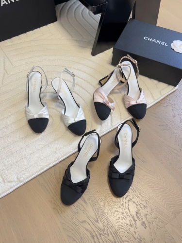 No.65212   Chanel Bow sandals Customized shoe upper with sheepskin lining and thickened leather outsole 7.5cm Size:35-39  2025/3