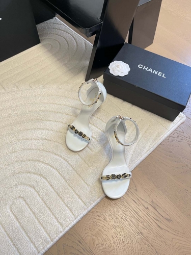 No.65222    Chanel  Vintage vintage series large standard sandals Customized shoe upper with sheepskin foot pads Size:35-39 2025/3