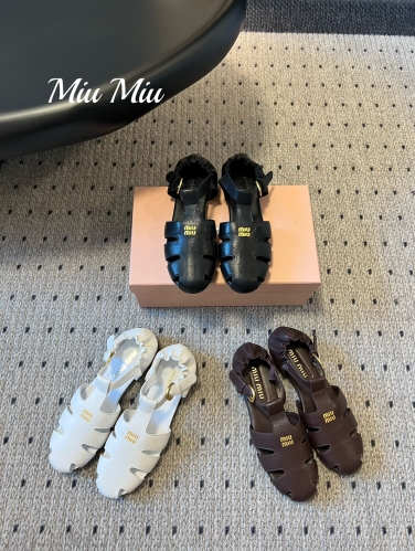 No.65227    MiuMiu  Fashion Show New Sandals Leather upper, sheepskin lining, original rubber outsole Size:35-41 2025/3