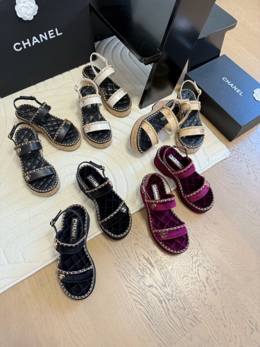 No.65224     Chanel  Chain sandals Leather upper/original fabric, sheepskin lining, original outsole Size:35-39 2025/3