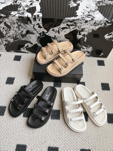 No.65276     Chanel Velcro sandals with foam outsole layout Imported cowhide shoe upper Size：35-41 2025/3