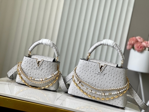 No.57505      M11908/M48865     21*14*8cm    27*18*9cm      Dynamic chip Capucines handbag Grey ostrich three in one chain