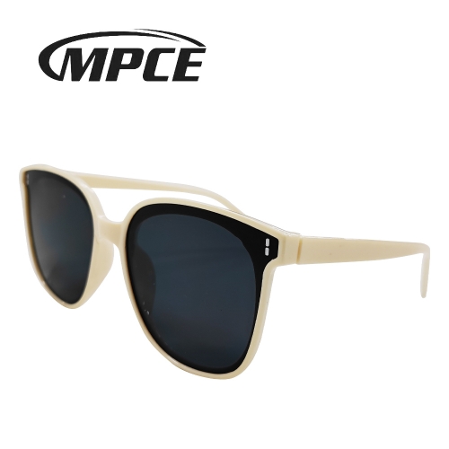 MPCE Rectangle Vintage Sunglasses Retro Oversized UV400 Protection Sun Glasses for Women