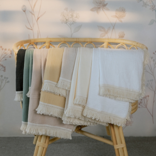 Ruffle trim design good quality muslin cotton newborn baby home sleep light throw blanket in summer