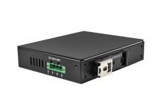 Rugged Industrial Ethernet Switch (4LAN 1 Fibre port, Dual Power Inputs, PoE Output)