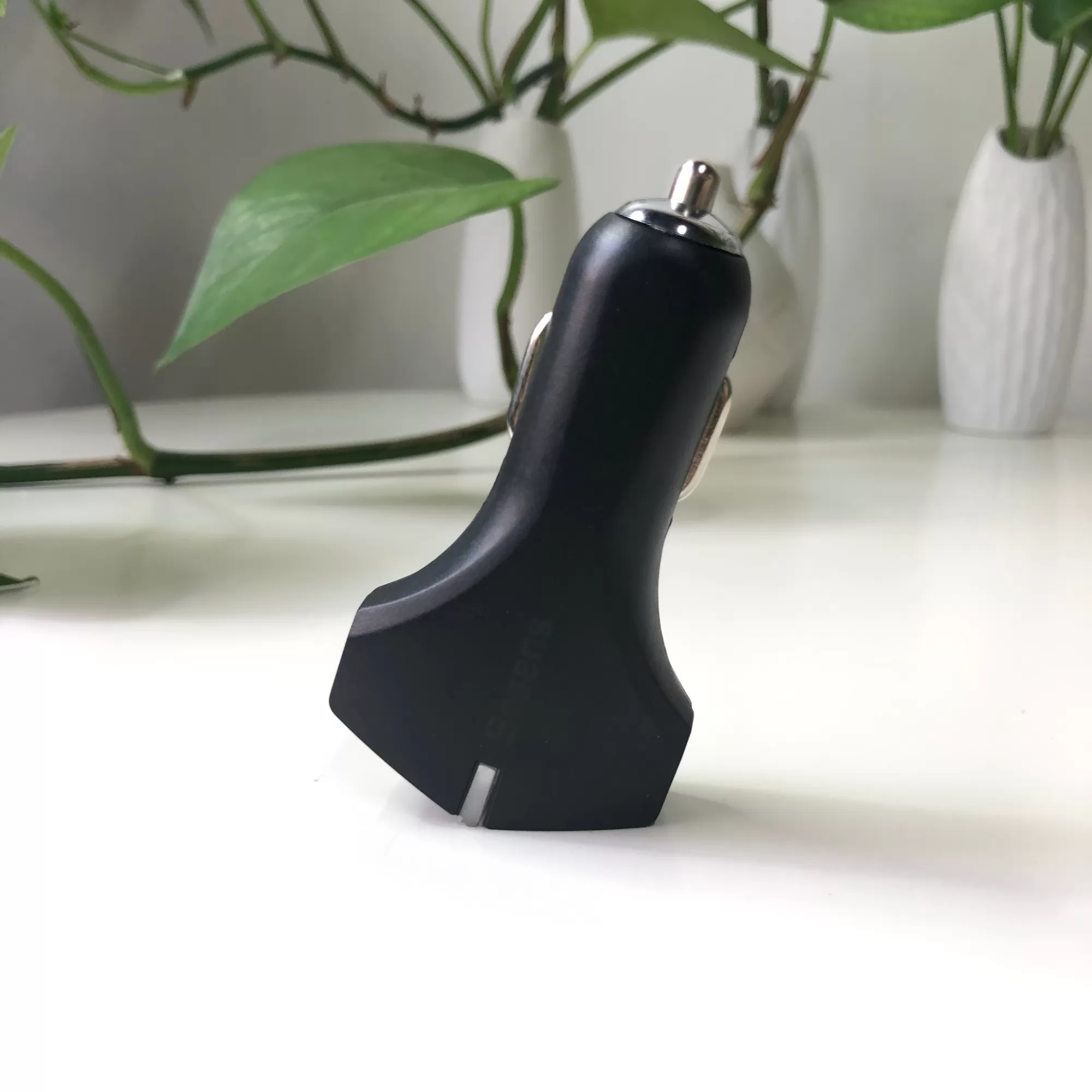 GK-CC008 Triangle Car Charger