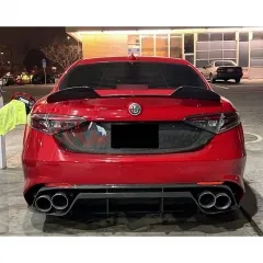 OEM Style Dry Carbon Fiber Rear Diffuser For Alfa Romeo Giulia Quadrifoglio 2016-2023