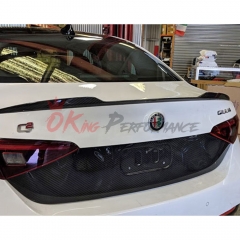 Dry Carbon Fiber Trunk Central Trim License Plate For Alfa Romeo Giulia Quadrifoglio 2016-2023