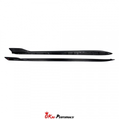 GTAM Style Dry Carbon Fiber Side Skirt For Alfa Romeo Giulia Quadrifoglio 2016-2023