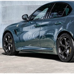 OEM Style Carbon Fiber Side Skirt Trim For Alfa Romeo Giulia Quadrifoglio 2016-2023