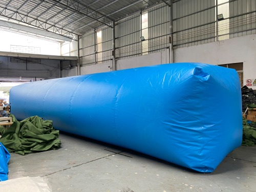 PVC Tarpaulin Blue Water Filled Flood Barrier Cuboid Type