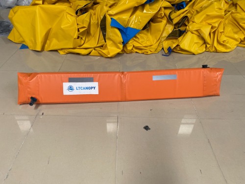 Orange PVC Tarpaulin Triangular Flood Barrier