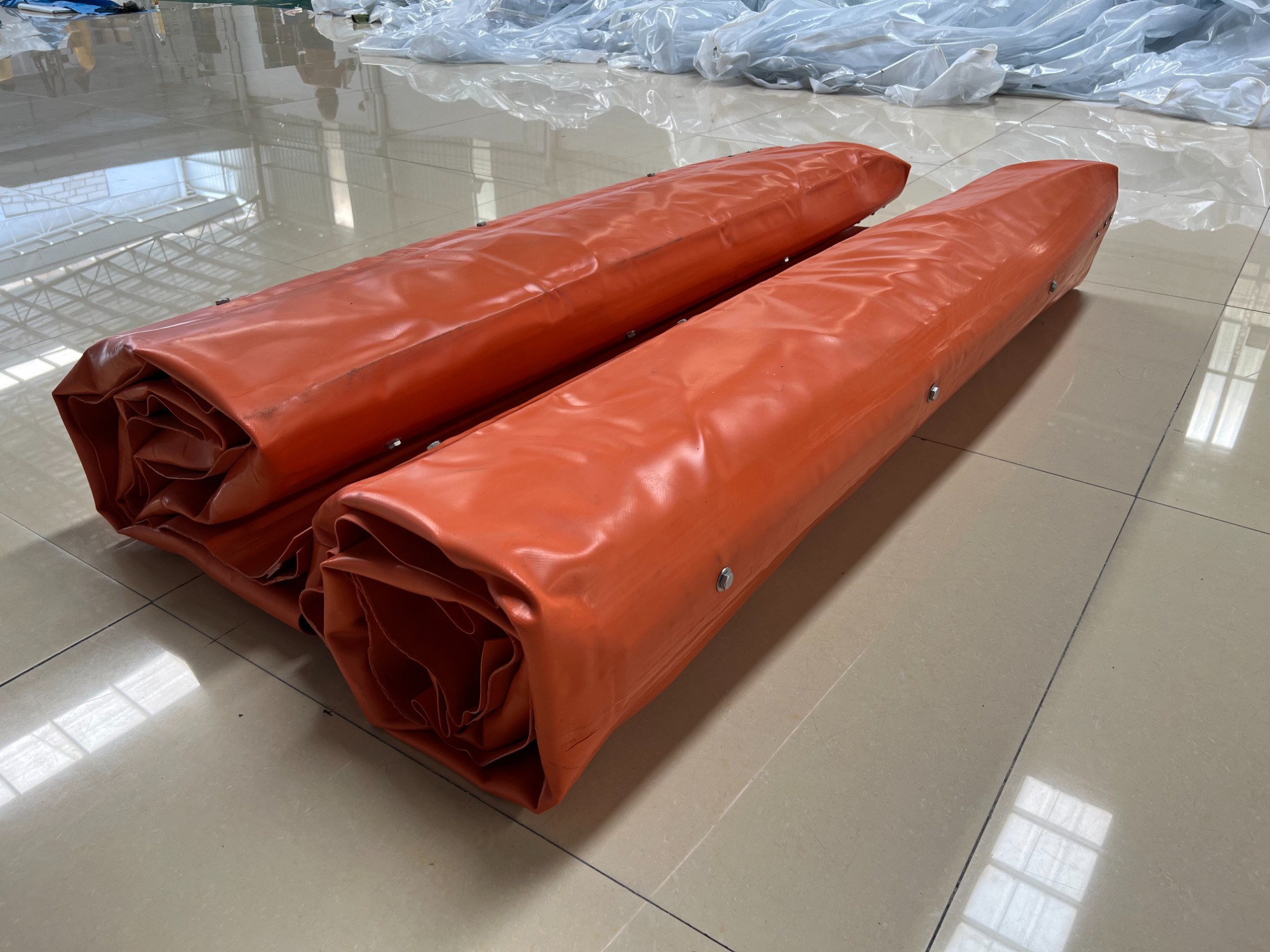 PVC Tarpaulin L Shape Flood Barrier With Side Defense PVC L Shape Flood   4095dd0c8b 