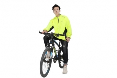 Chaquetas de bicicleta, jerseys, chalecos,  prendas de deporte