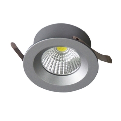 Klassischer 7W LED-Einbaustrahler IP44 75mm LED-Downlight