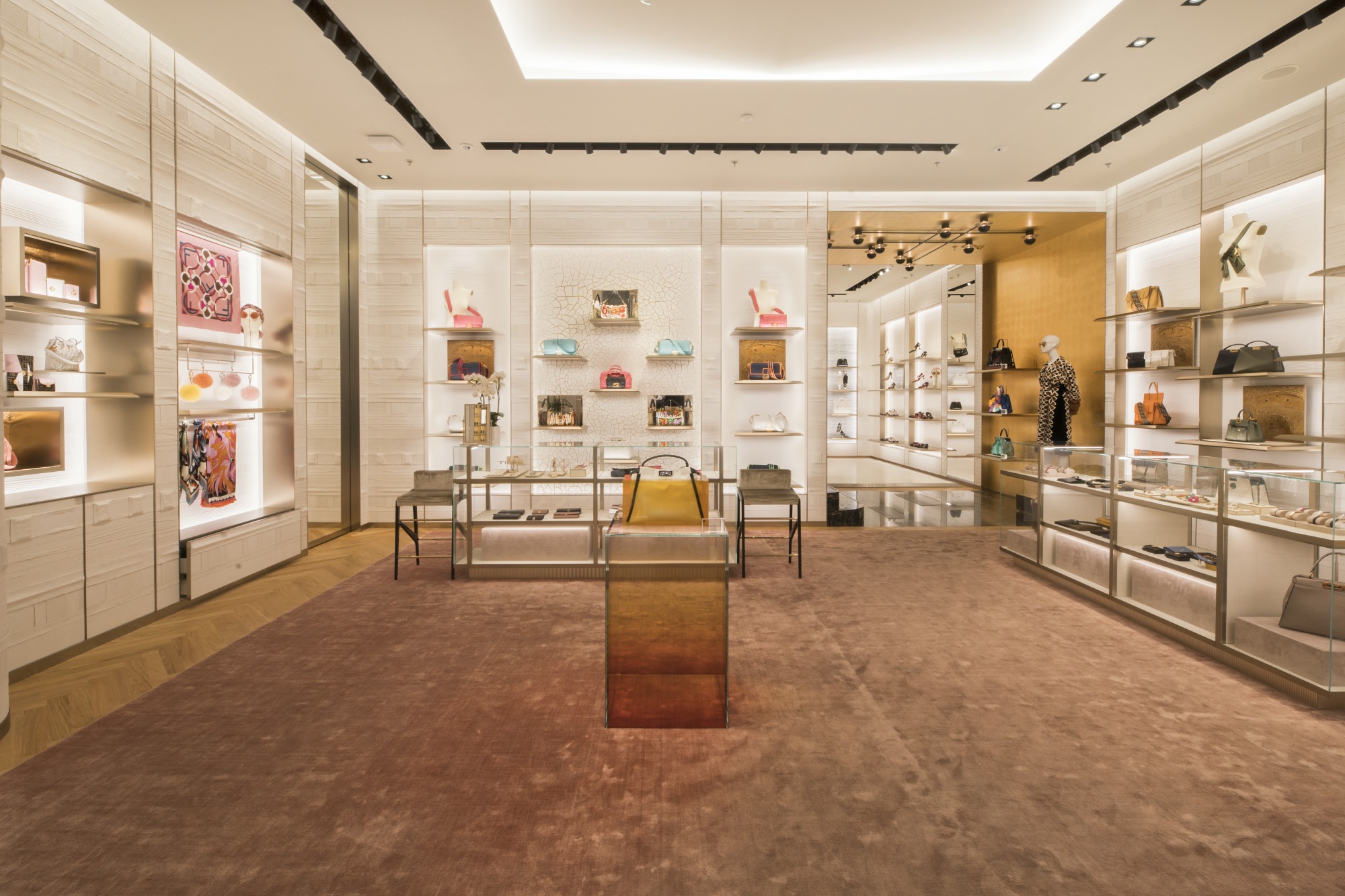Lighting Solutions for Retail Industry from Rise Lighting
