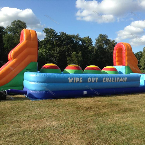 4 Big jump Balls Inflatable Wipeout Game