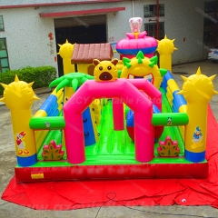 Castillo de salto inflable gigante del parque de atracciones popular al aire libre