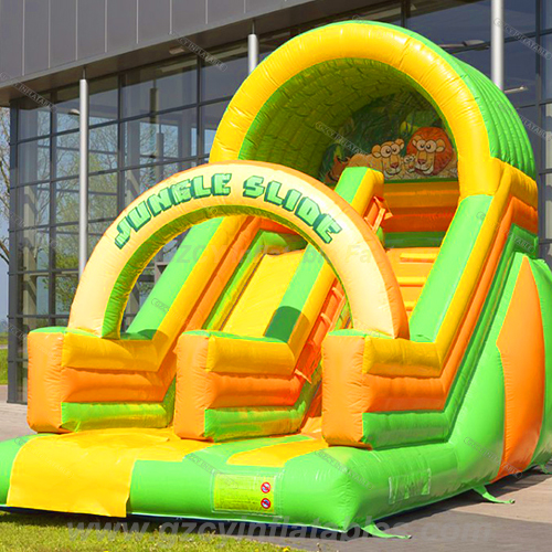 Inflável jungle slide