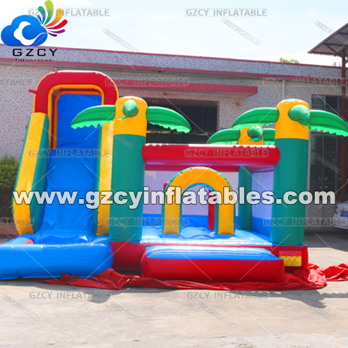 Château de saut tropical