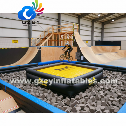 Giant Inflatable Air Bag BMX Mountain Bike Airbag Landing Ramp Inflatable Jump Bag for Outdoor Games