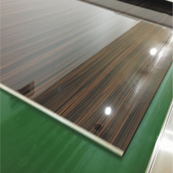High-gloss UV-cured dark striped wood effect panel, scratch-resistant and durable surface