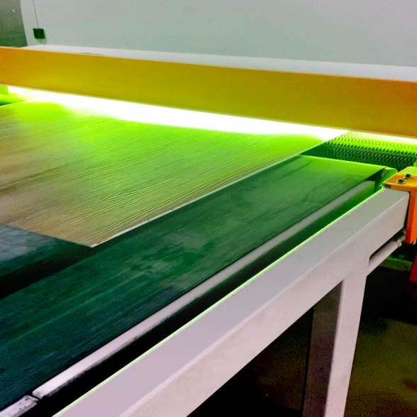 Industrial UV curing process for wood flooring panels, high-efficiency automated coating line