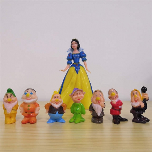 Princess Snow White Figure VAC11328