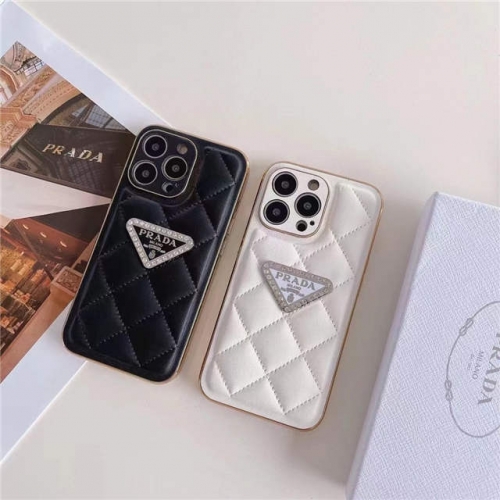 202303 Luxury PP Patent Leather Case with Rhinestone Nameplate for iPhone VAC13063