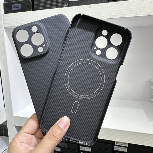 202303 600D Real Carbon Fiber Magsafe Case for iPhone VAC13123