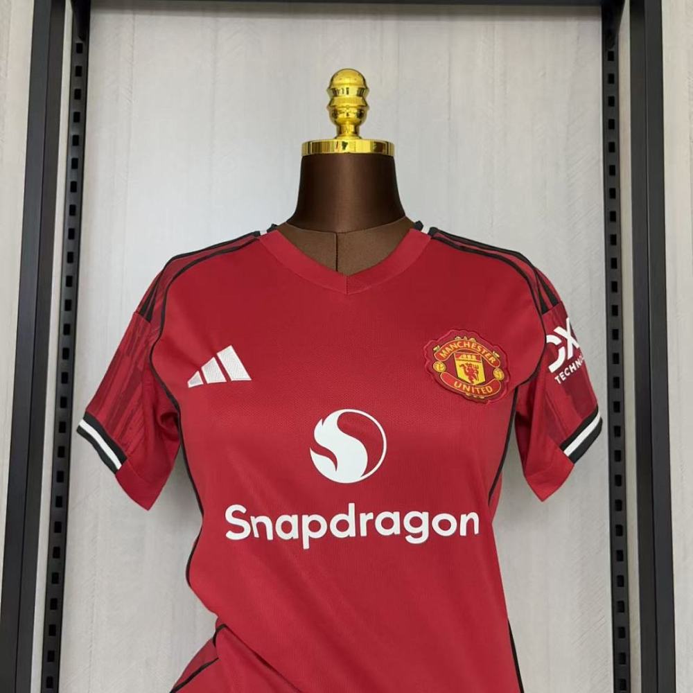 2025/26 Manchester United Women's Home Jersey