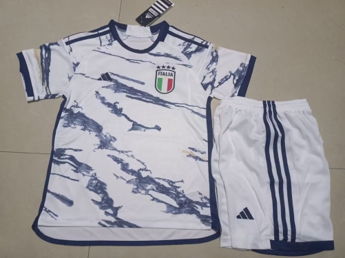 23-24 Italian away kids+socks