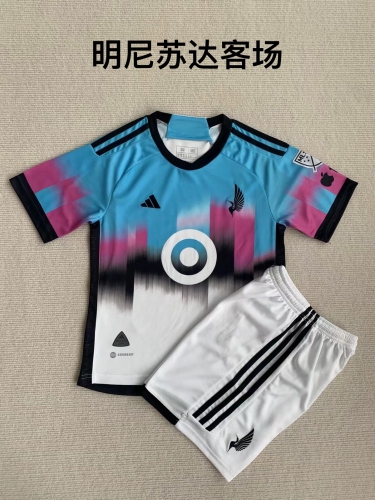 23-24 Minnesota United Away Kids+Adult Set