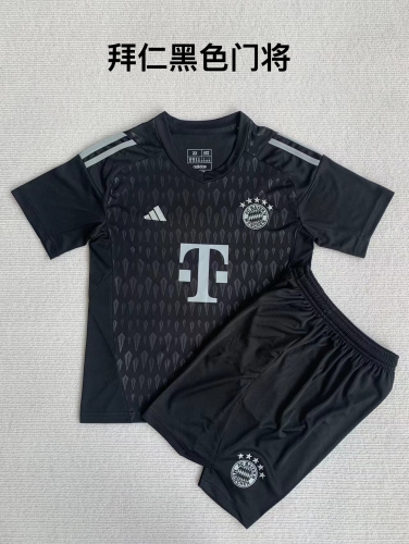 23-24 Bayern Black Goalkeeper Kids+Adult Set