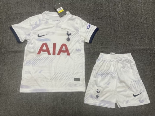 23-24 Tottenham home kids + socks