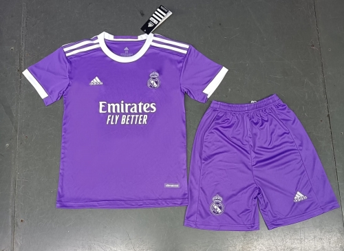 16-17 Purple Real Madrid away kids, please note that socks can only be used for the new season or the same color