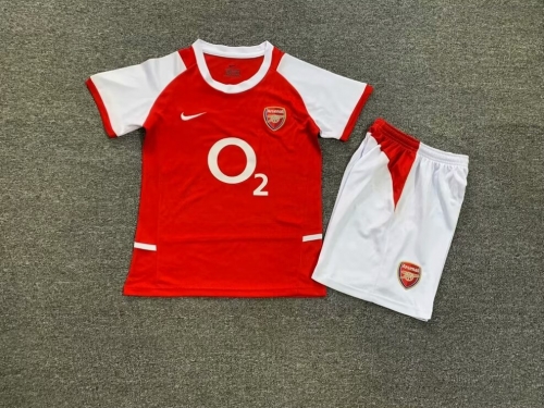 02-04 Arsenal Home Note: Socks may need to be delivered for the new season or similar brand colors