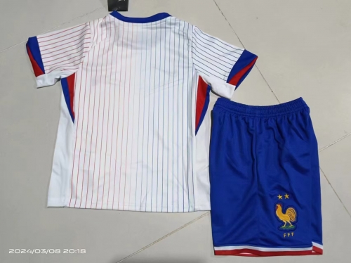 24-25 French away kids+adult set