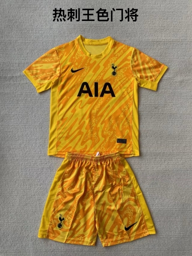 24-25 Tottenham Hotspur Yellow Goalkeeper Kids+Adult Set