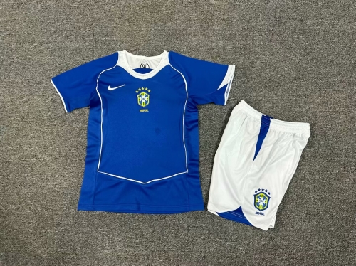 04 Brazil away kids