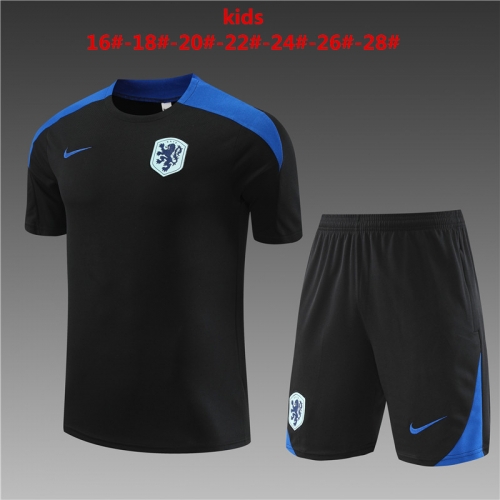 24-25 Short sleeved Netherlands, black+adult set