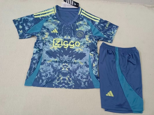 24-25 Ajax away kids+adult set