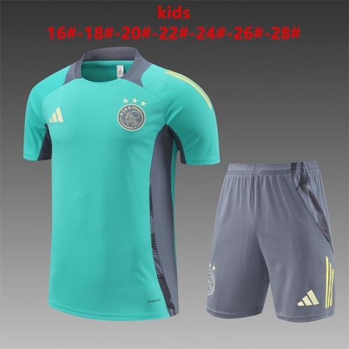 24-25 short sleeved Ajax green kids+adult pocket training suit