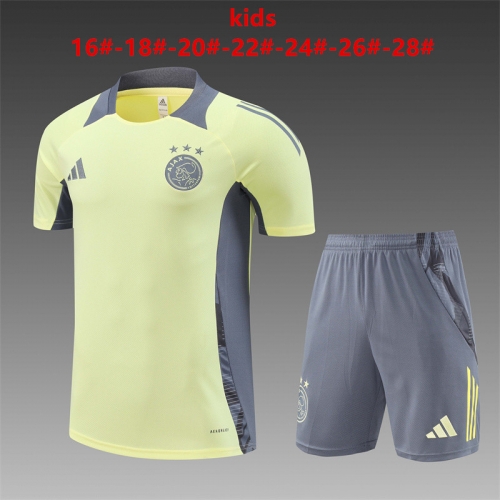 24-25 short sleeved Ajax light yellow kids+adult pocket training suit