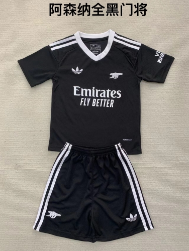 24-25 Arsenal Black Goalkeeper Kids+Adult Set