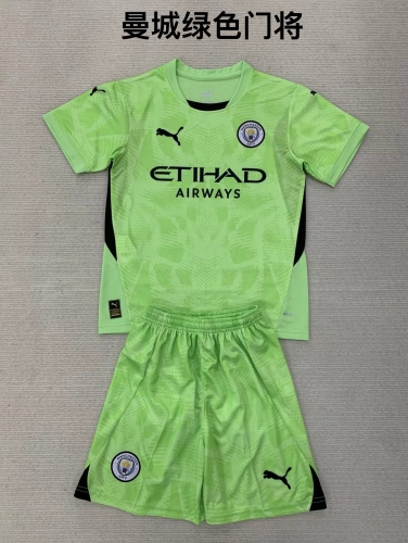 24-25 Manchester City Green Goalkeeper Kids+Adult Set