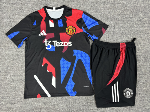 24-25 short sleeved Manchester United black camouflage style kids+adult training uniform