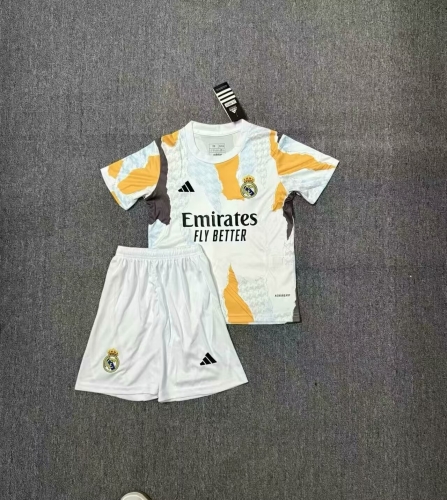 25-26 Real Madrid pre match training outfit kids